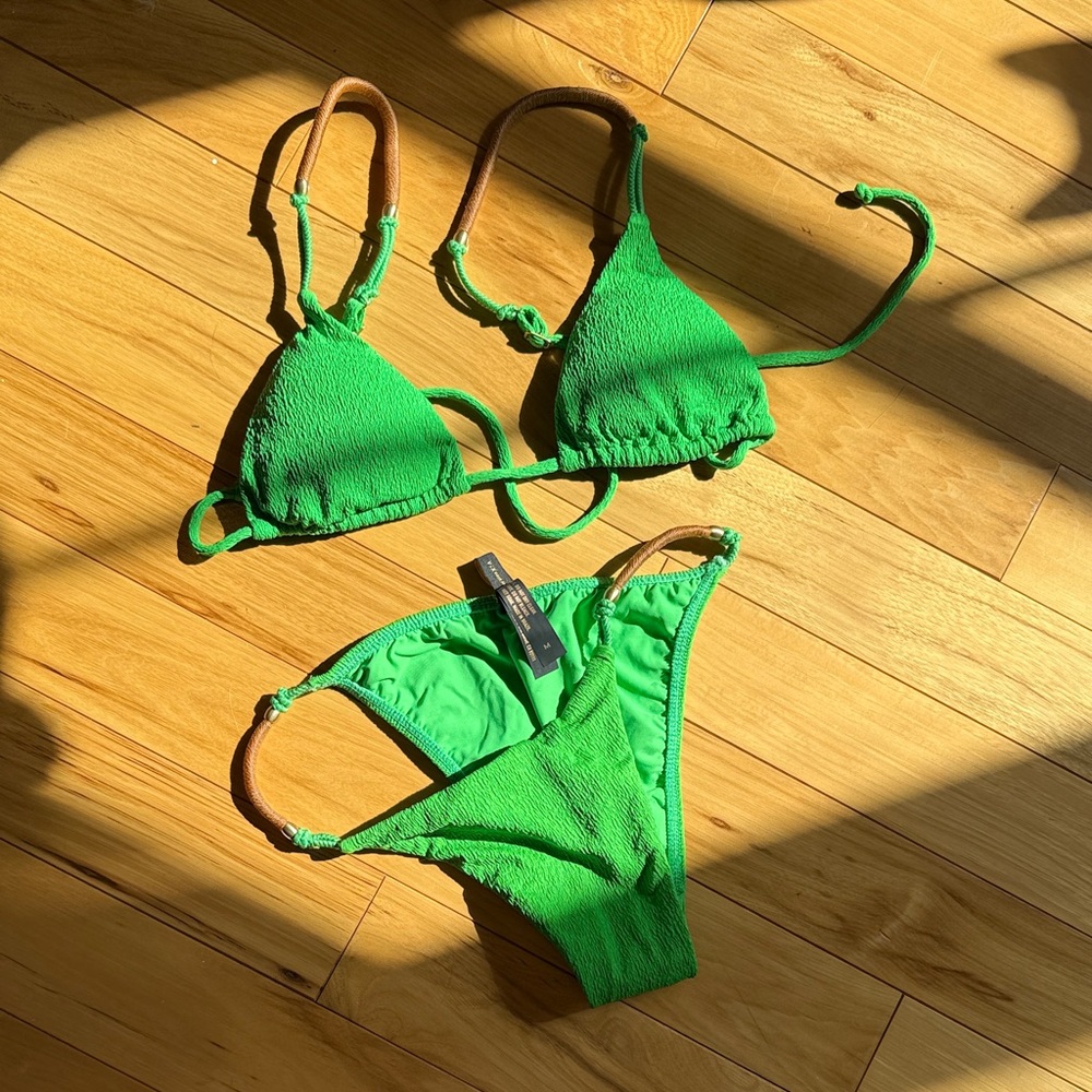 Vix Green Textured Triangle Bikini Set